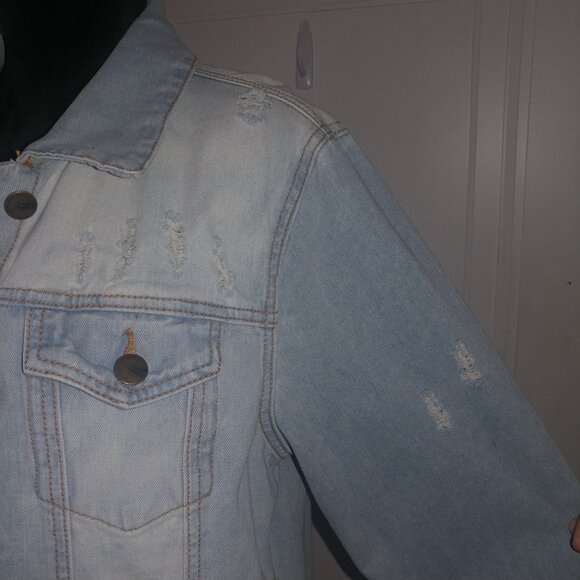 mono b: Distressed Ripped Light Wash Denim Jacket - Women's Size Large - Picture 8 of 11